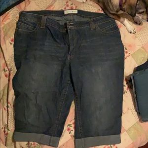 Women’s jean capris